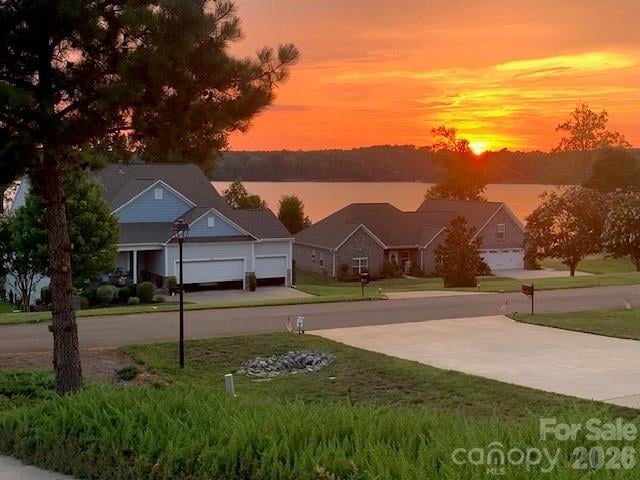 10234 Lakeshore Dr, Lancaster, SC 29720
