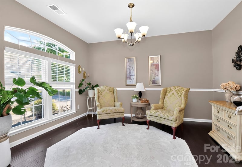 12823 Plumleaf Dr, Charlotte, NC 28213