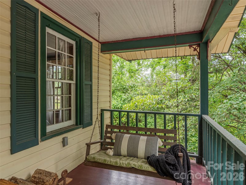 5249 Old Clyde Rd, Clyde, NC 28721