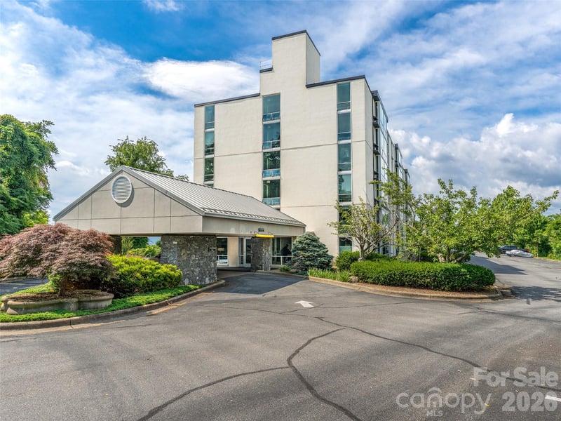 647 Town Mountain Rd #309, Asheville, NC 28804