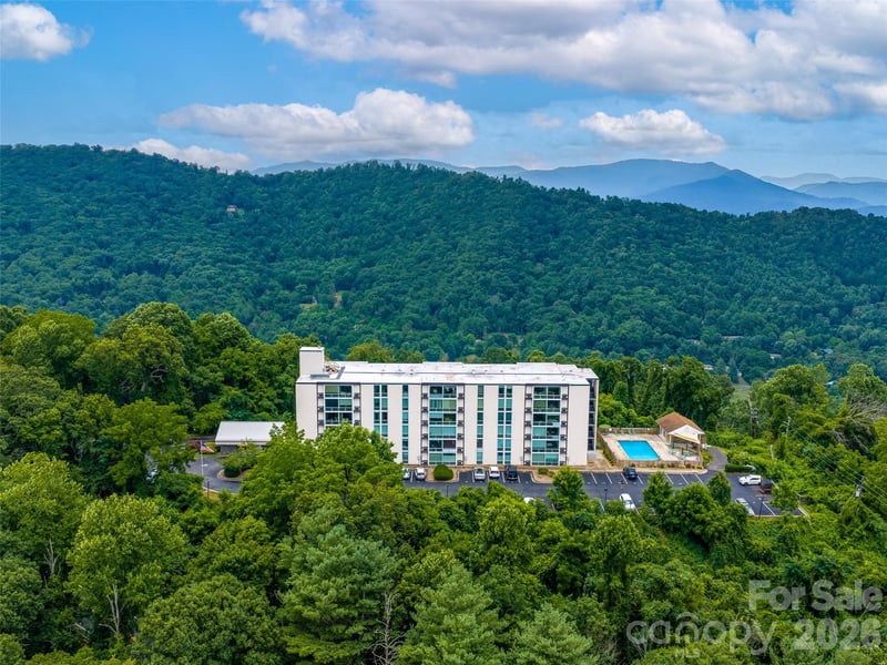 647 Town Mountain Rd #309, Asheville, NC 28804
