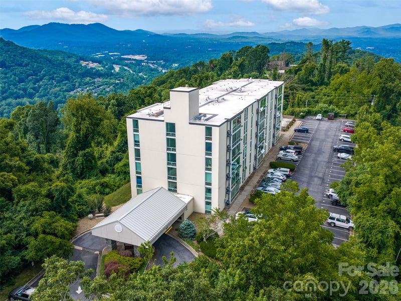 647 Town Mountain Rd #309, Asheville, NC 28804