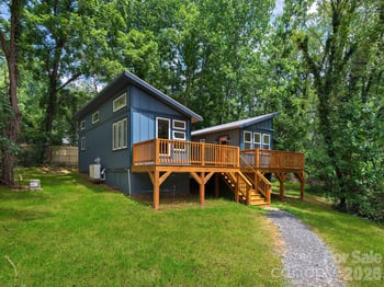30 Pine Rd, Asheville, NC 28805