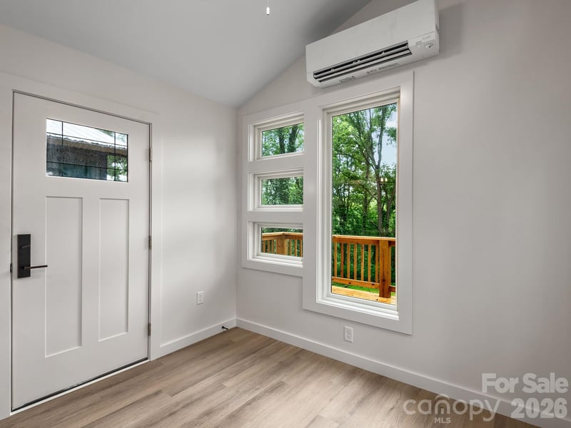 30 Pine Rd, Asheville, NC 28805
