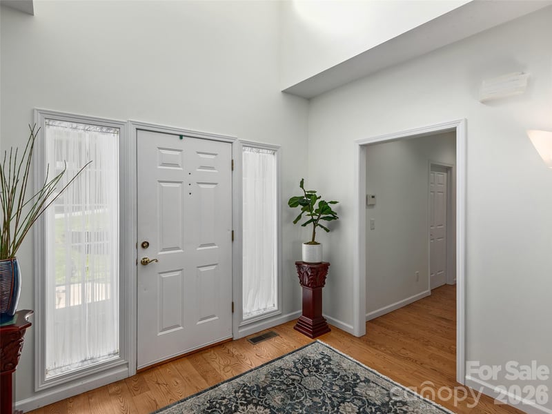 84 Red Cedar Dr, Hendersonville, NC 28792