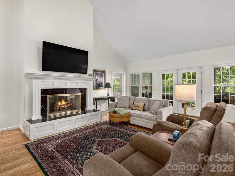 84 Red Cedar Dr, Hendersonville, NC 28792
