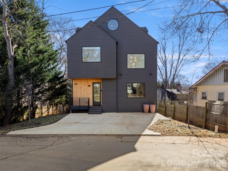 60 Harvard Pl, Asheville, NC 28806