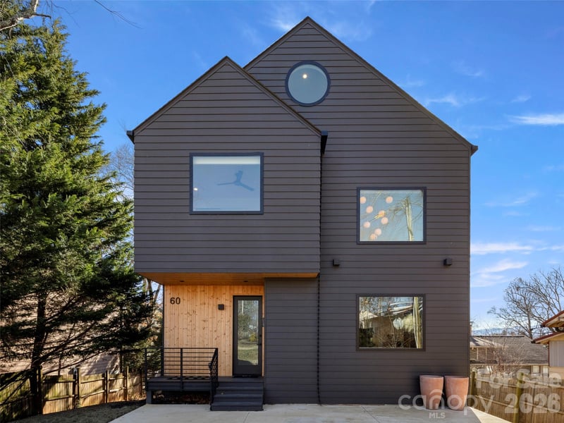 60 Harvard Pl, Asheville, NC 28806
