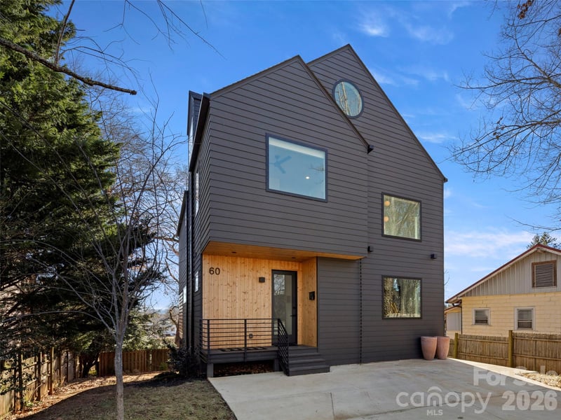 60 Harvard Pl, Asheville, NC 28806