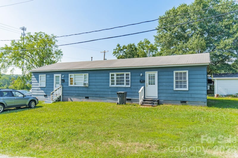 402 Webb St, Dallas, NC 28034