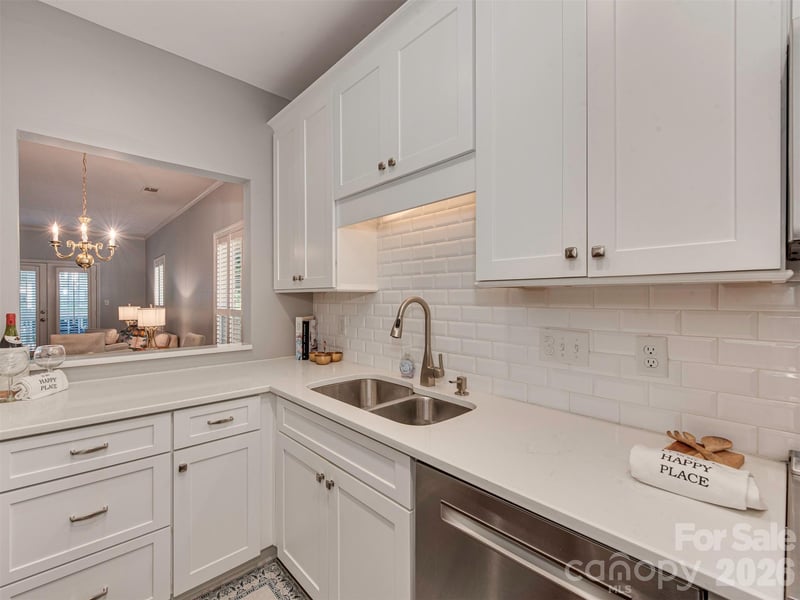 301 Queens Rd #105, Charlotte, NC 28204