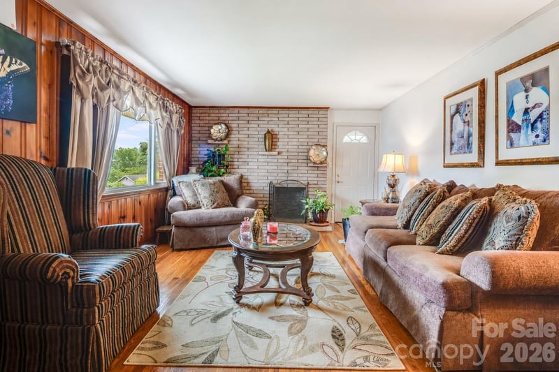 4 Brad St, Asheville, NC 28803