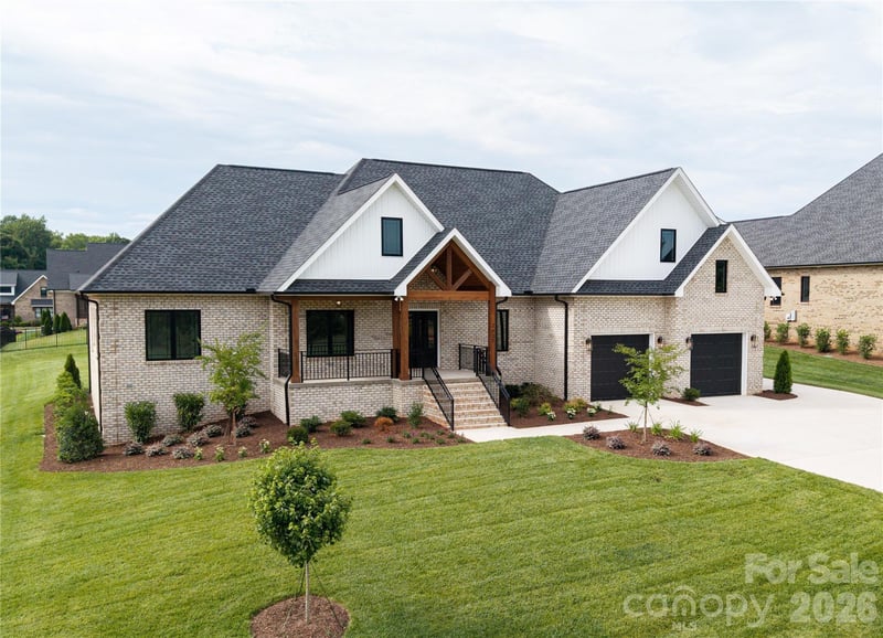2927 Tavistock Ln, Lincolnton, NC 28092