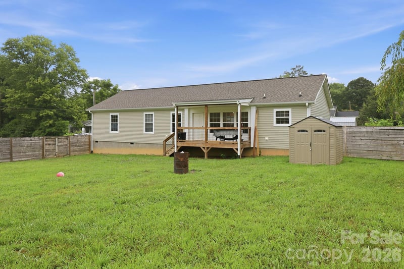 417 Glover St, Hendersonville, NC 28792