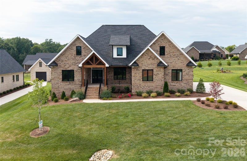 2935 Tavistock Ln, Lincolnton, NC 28092