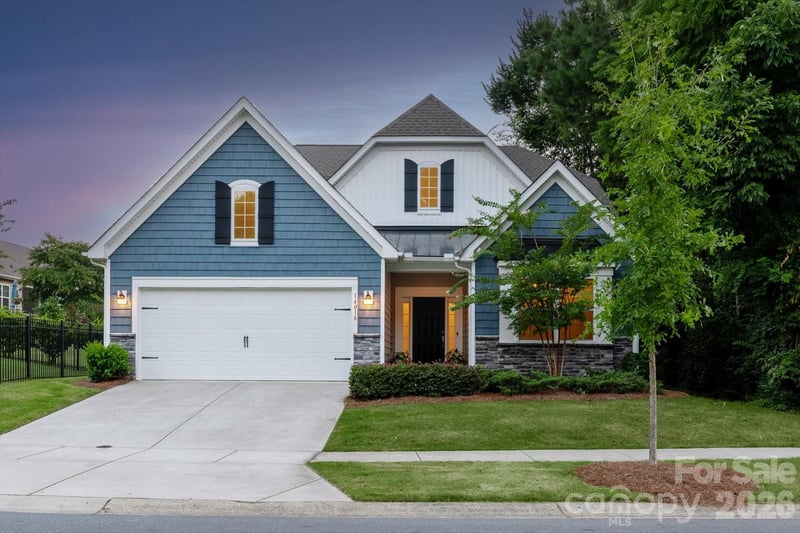 14016 Southbridge Forest Dr, Charlotte, NC 28273
