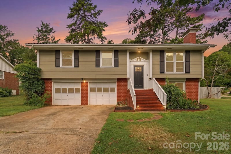 2080 South Point Rd, Belmont, NC 28012