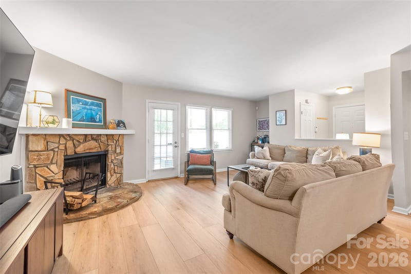 3538 Colony Crossing Dr, Charlotte, NC 28226