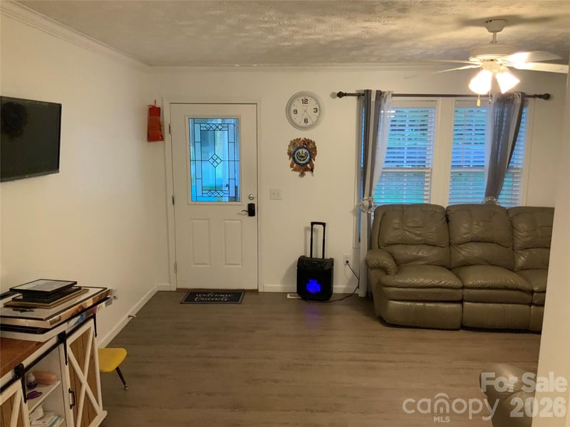 129 Concord Rd, Asheville, NC 28803