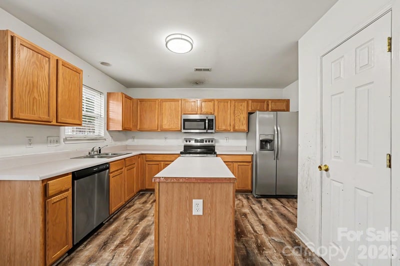 3527 Mallory Taylor Ln, Charlotte, NC 28216