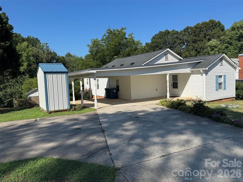 223 Nesbit Dr, Salisbury, NC 28147