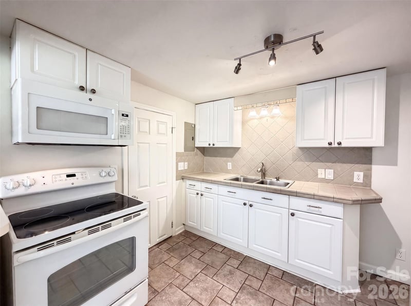 9801 Hannon Rd, Charlotte, NC 28227