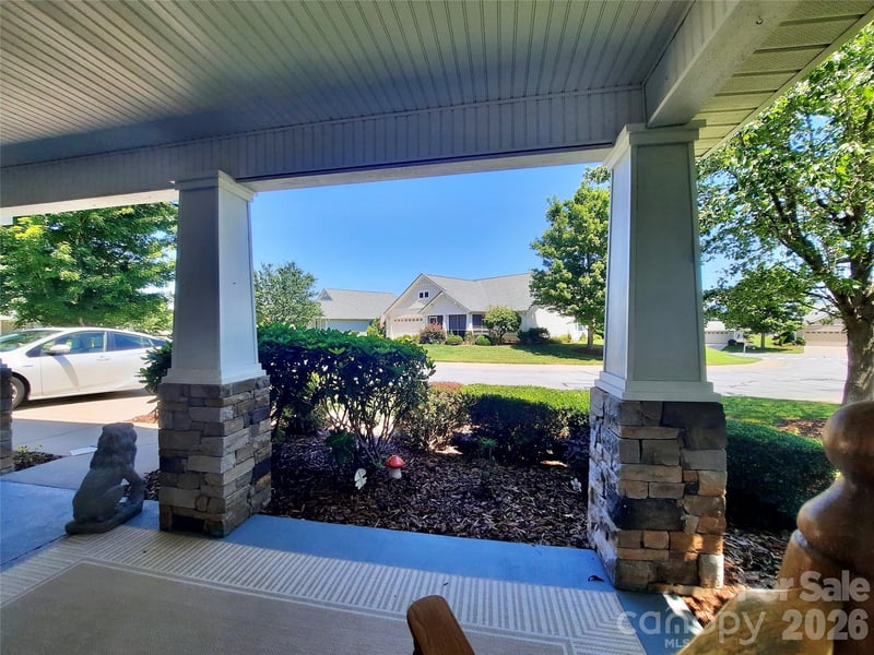 208 Snowy Egret Way, Hendersonville, NC 28792