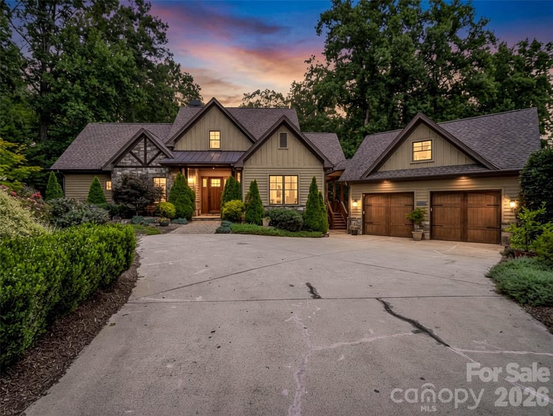 153 Glenn Ct, Mill Spring, NC 28756