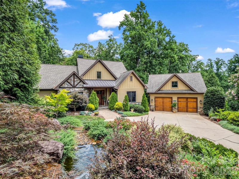153 Glenn Ct, Mill Spring, NC 28756