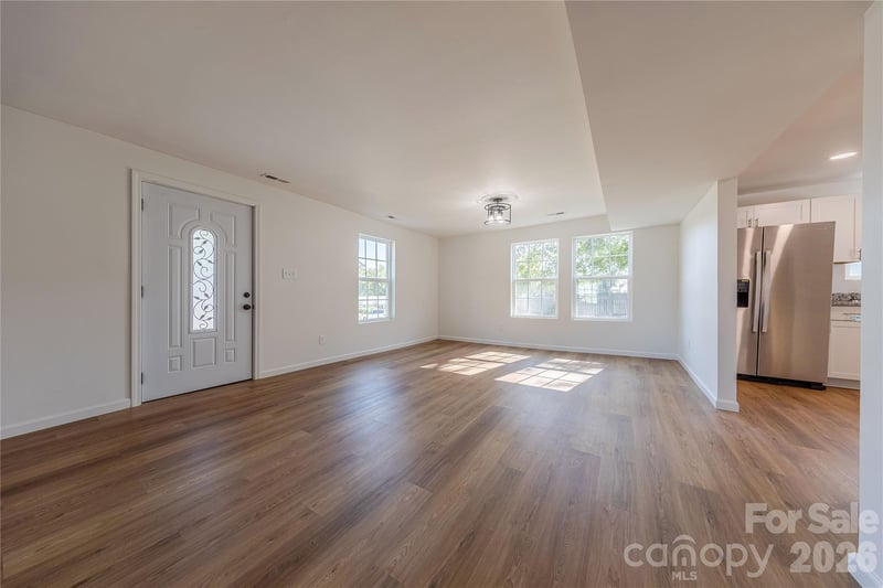 214 Washington Ave, Bessemer City, NC 28016