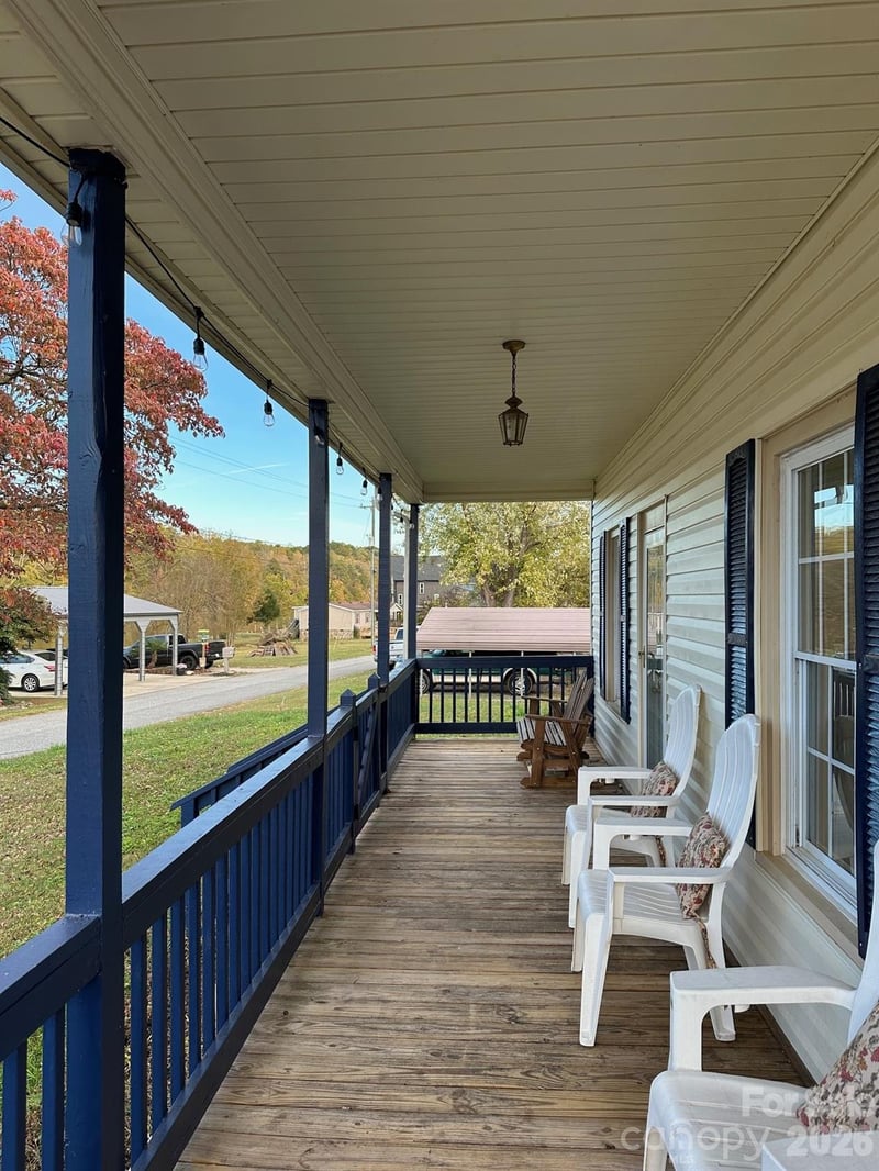 302 Catawba Ave, Hickory, NC 28601