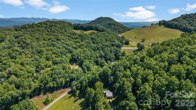 2879 Chandler Creek Rd, Mars Hill, NC 28754