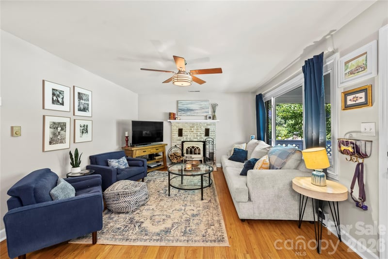 159 New Haw Creek Rd, Asheville, NC 28805