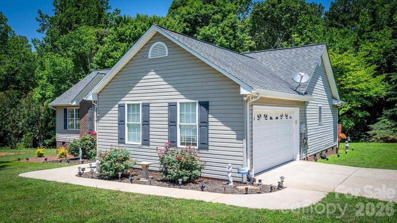 6479 Ameba Ln, Denver, NC 28037