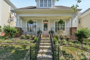 16447 Leavitt Ln, Davidson, NC 28036