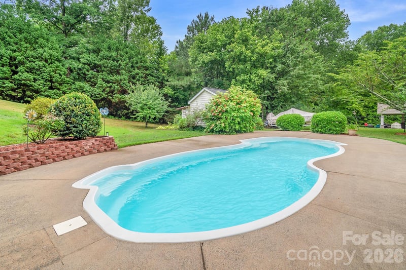 209 Southfork Ln, Belmont, NC 28012