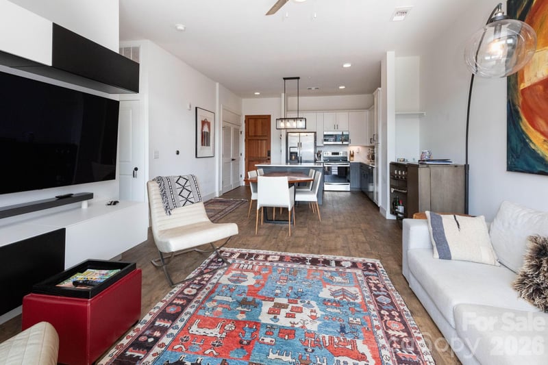 55 Market St #411, Asheville, NC 28801