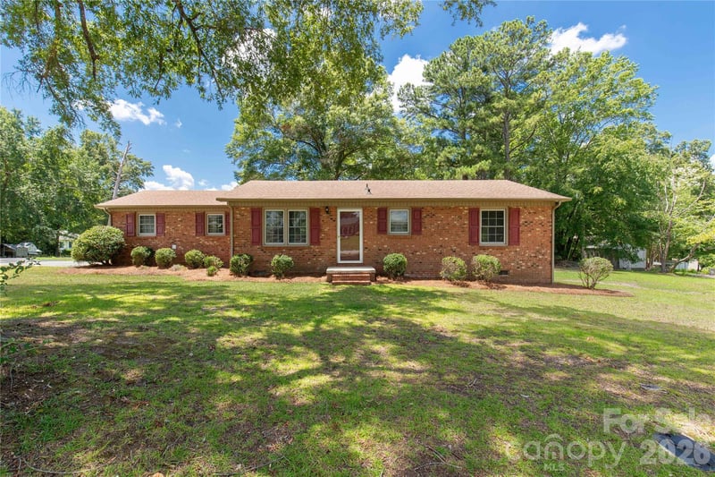 2596 Kirkover Dr, Lancaster, SC 29720