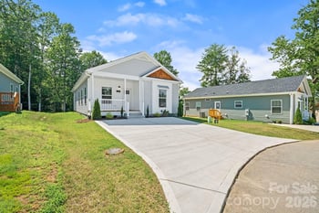 132 Bellamy Rd, Asheville, NC 28806