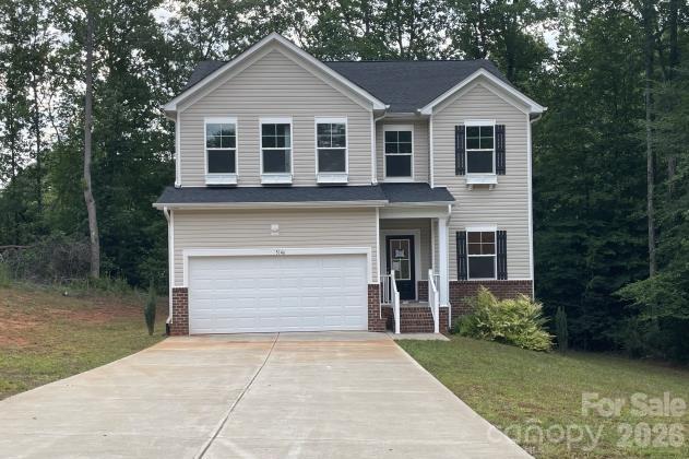 5146 Mark Dr, Hickory, NC 28601