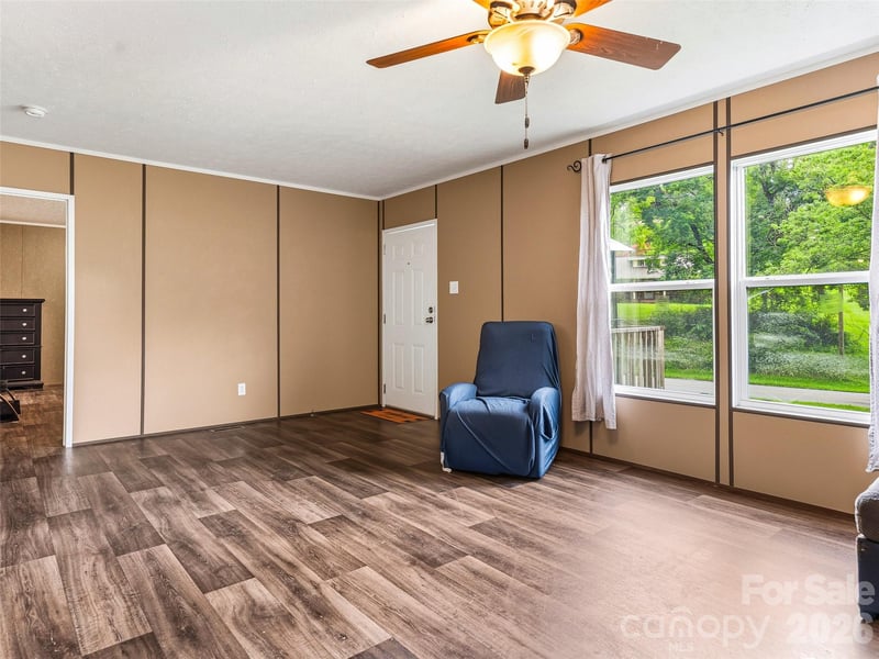395 Old Us 19 23 Hw, Candler, NC 28715