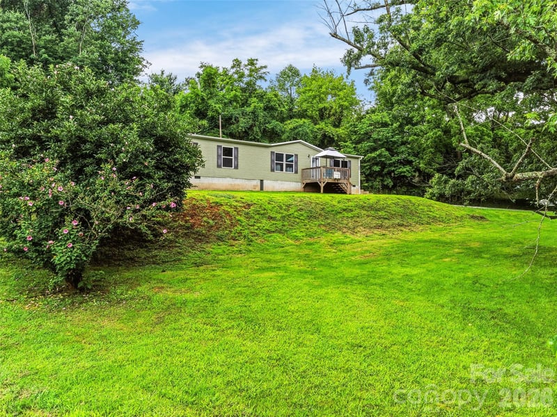 395 Old Us 19 23 Hw, Candler, NC 28715