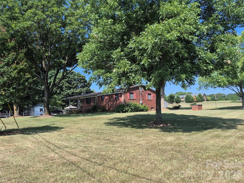 1267 Howards Creek Mill Rd, Vale, NC 28168