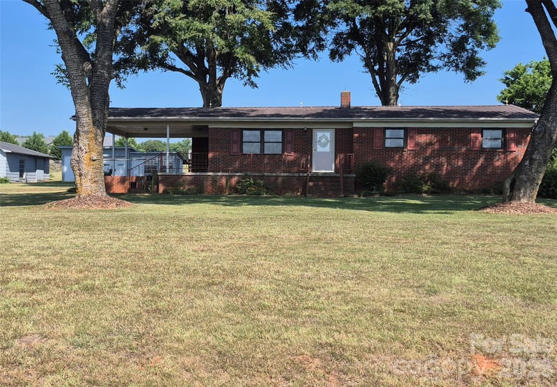 1267 Howards Creek Mill Rd, Vale, NC 28168