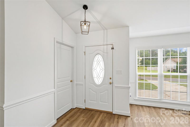748 Chipmeadow Ln, York, SC 29745
