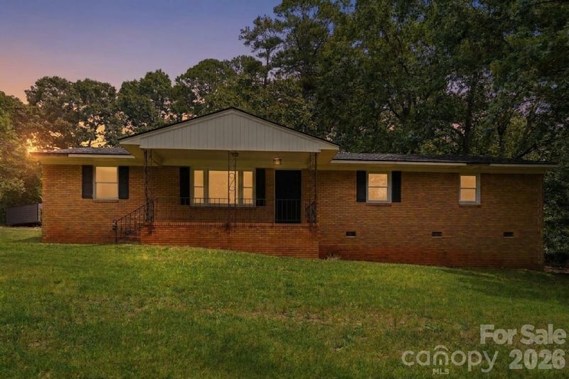 313 Park Terrace Dr, Belmont, NC 28012