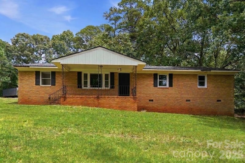 313 Park Terrace Dr, Belmont, NC 28012