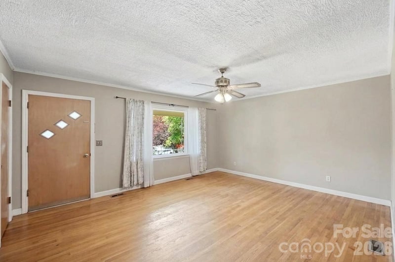 313 Park Terrace Dr, Belmont, NC 28012