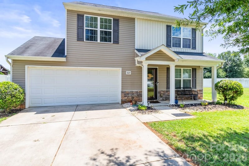 9224 Carrot Patch Dr, Charlotte, NC 28216