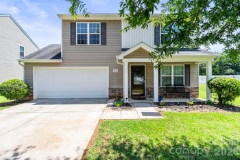 9224 Carrot Patch Dr, Charlotte, NC 28216